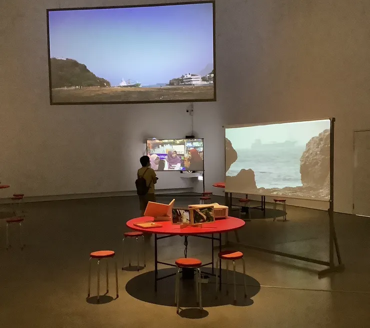 《帝國的滋味》與《什麼叫味道—食物與遷徒的故事》來自旗津。