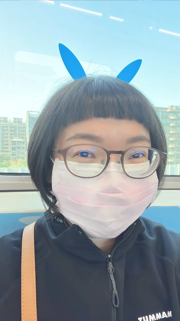 免年桃機小耳朵，可愛！