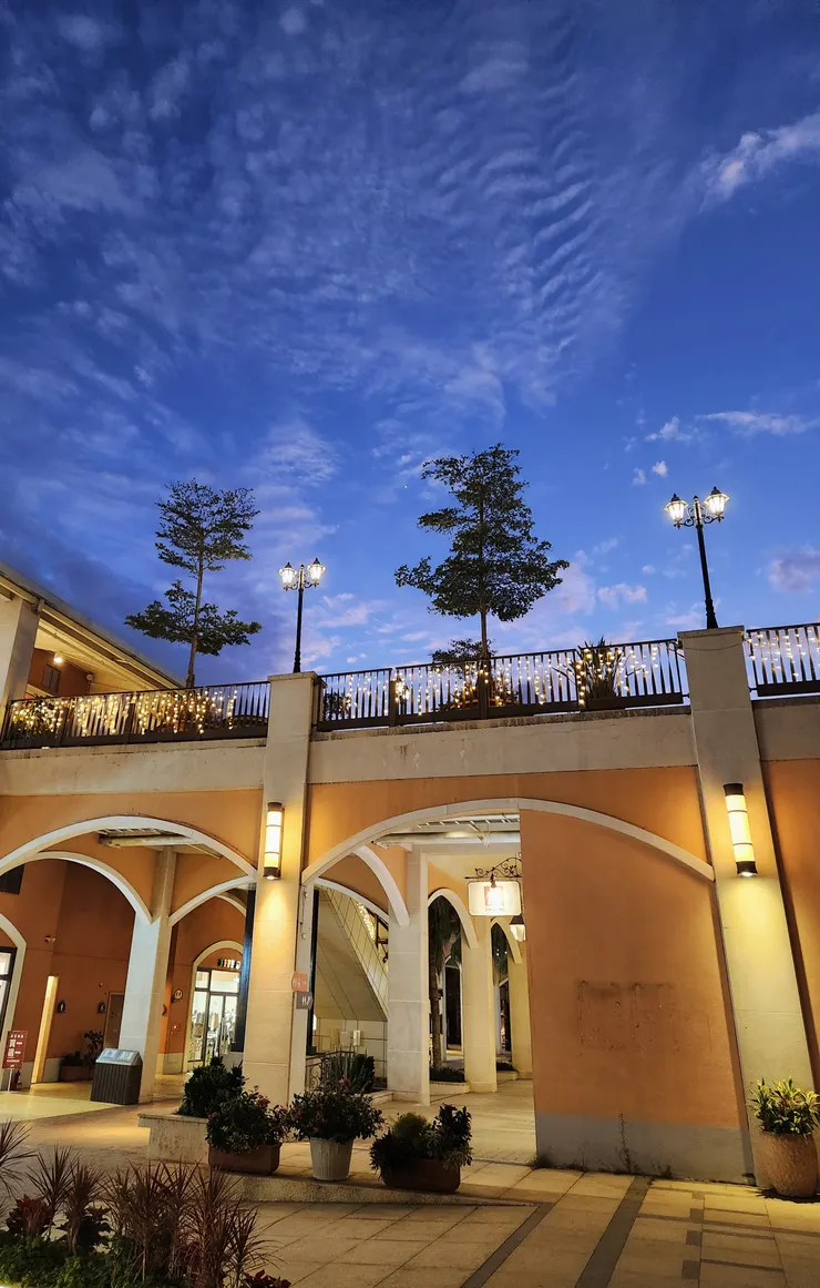 越逛越晚了，很美吧