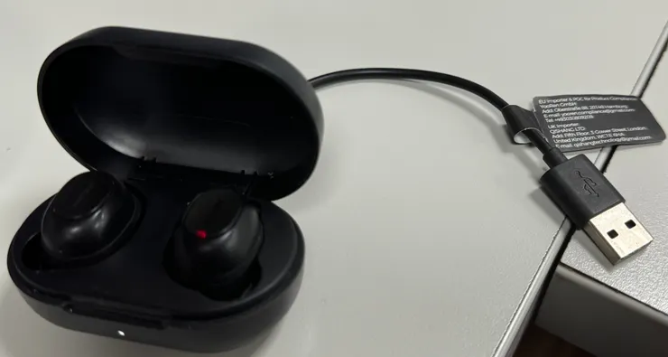 耳機上也有燈號