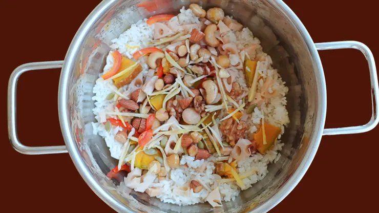 不鏽鋼鍋可以煮出香噴噴不沾底的炊飯