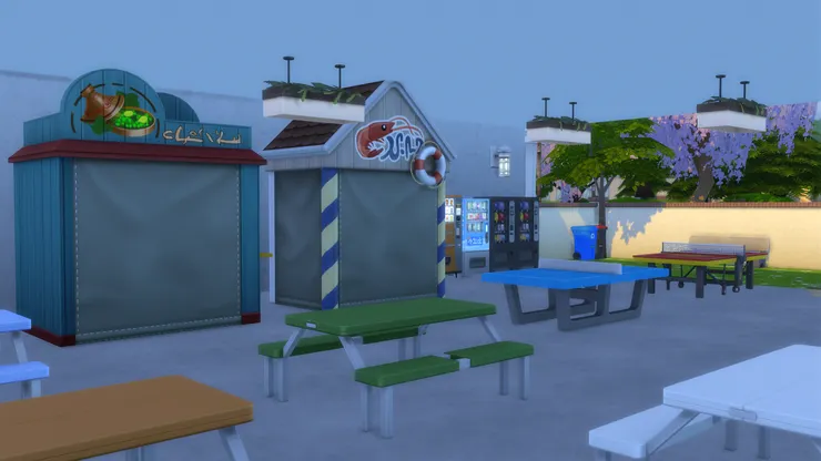 看到小賣部人都精神了！雖然現在時間尚早，還未開門。