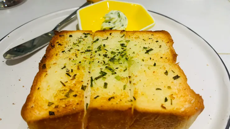 想不到在咖啡廳，反而是鹹食讓我有驚豔的感覺。