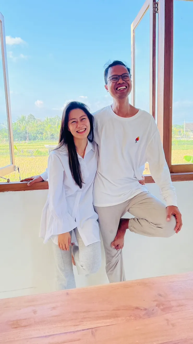 (右)為Sandi老師 (左)為Sera老師,兩位是Soul Yoga Bali Founder