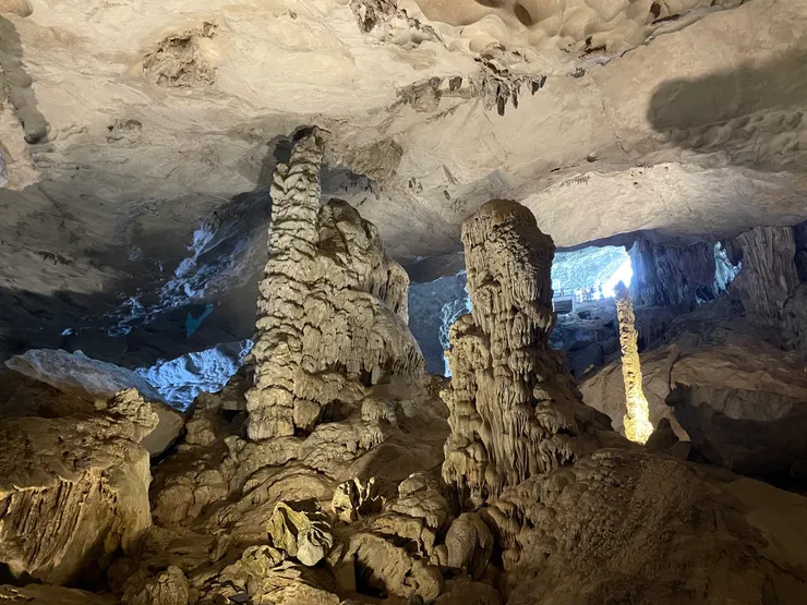 驚訝洞鐘乳石
