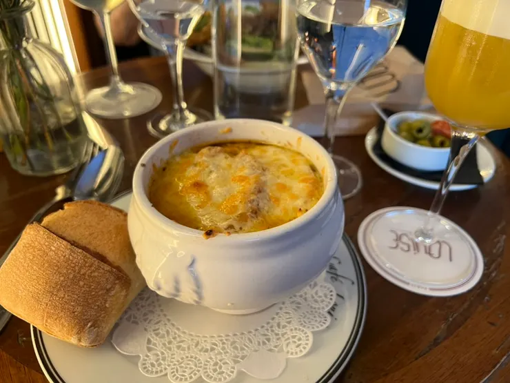 洋蔥湯（onion soup）