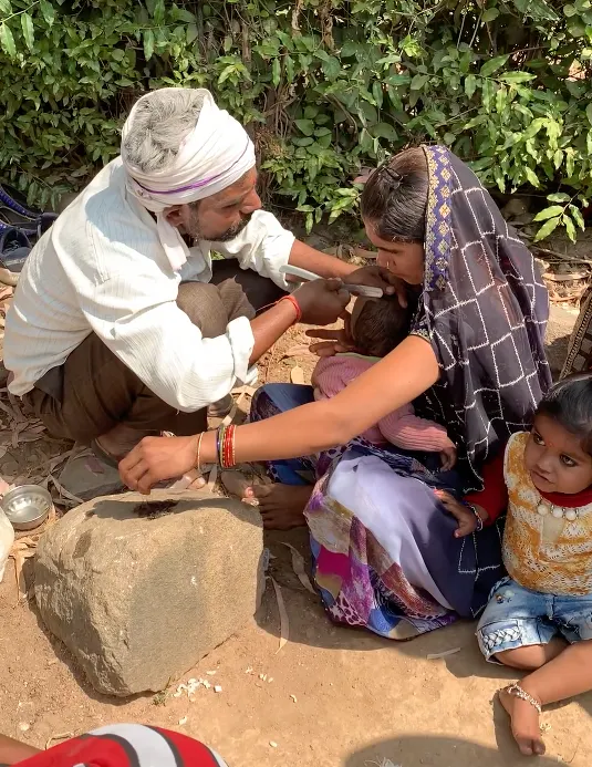 來拜拜,順便剃髮求好運!