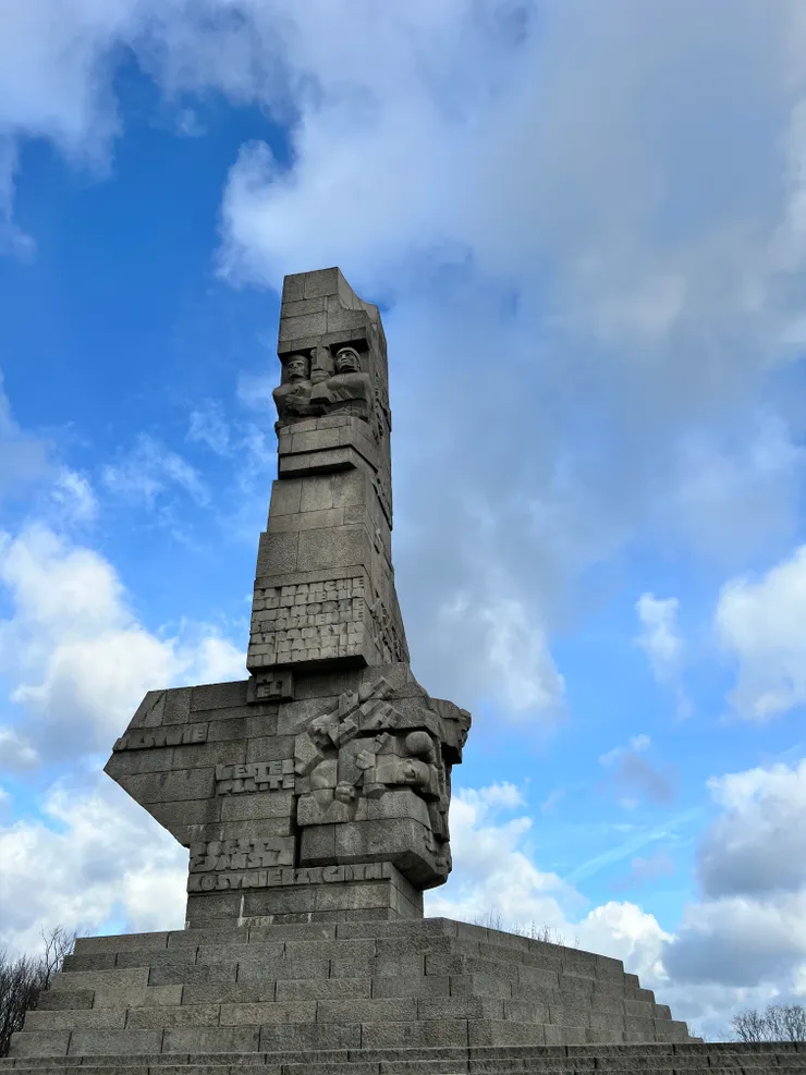 紀念該場戰役的大型石碑