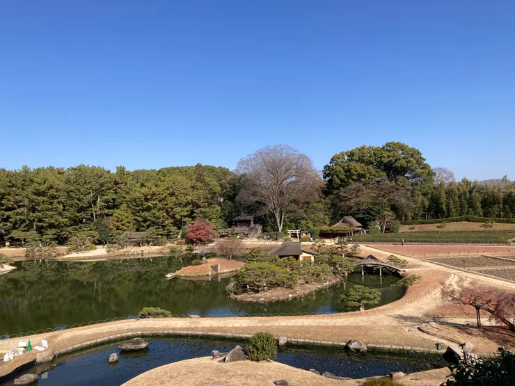 從唯心山俯瞰庭園景緻