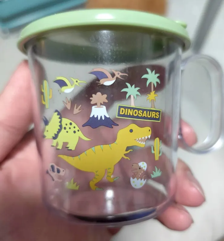 小小的杯子，但巧思真的多