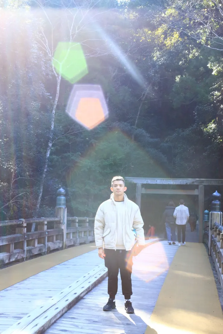 來張聖光照