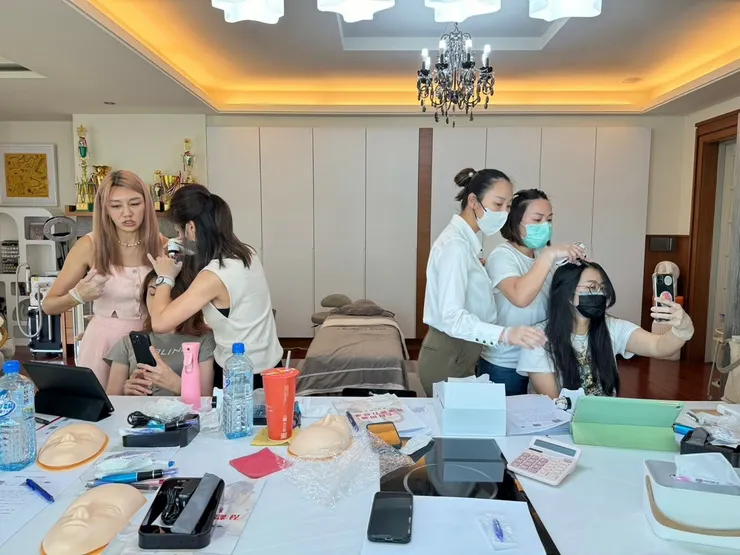 台南美容課程【柔星國際美容教育】毛母開通外泌體御髮教學│養髮