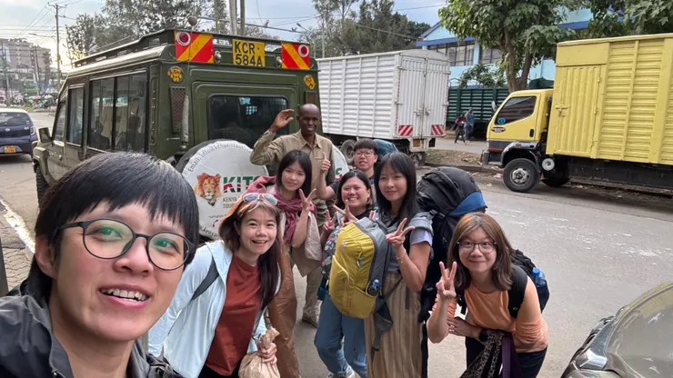 感謝David這趟Safari的照顧~~~(註:照片經AI編輯)