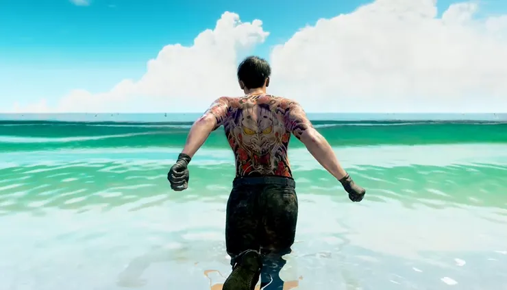 下海游泳時會脫掉上衣，露出華麗的背後刺青