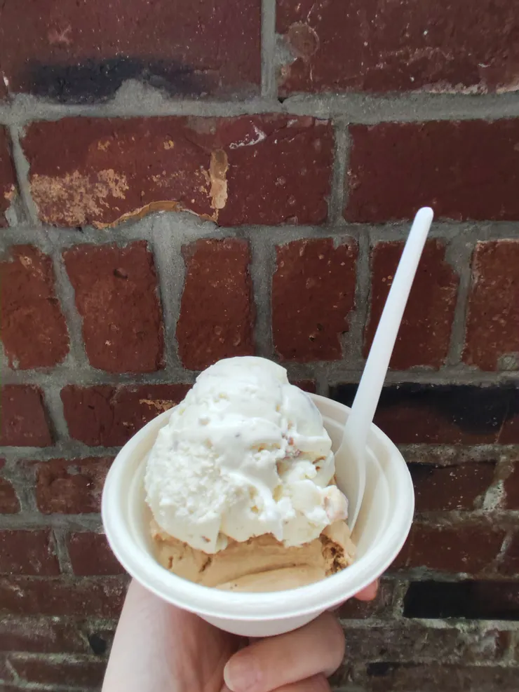 下層的冰淇淋是Cold Brew Coffee口味