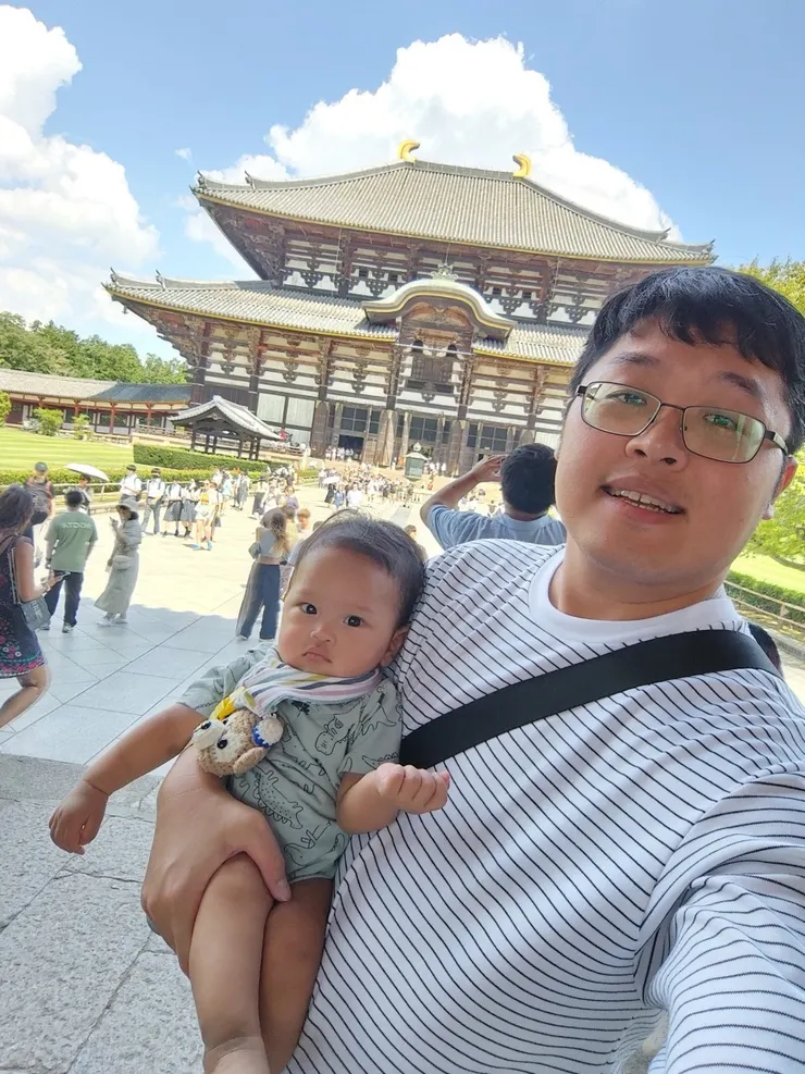 與兒子一起拜神明😄