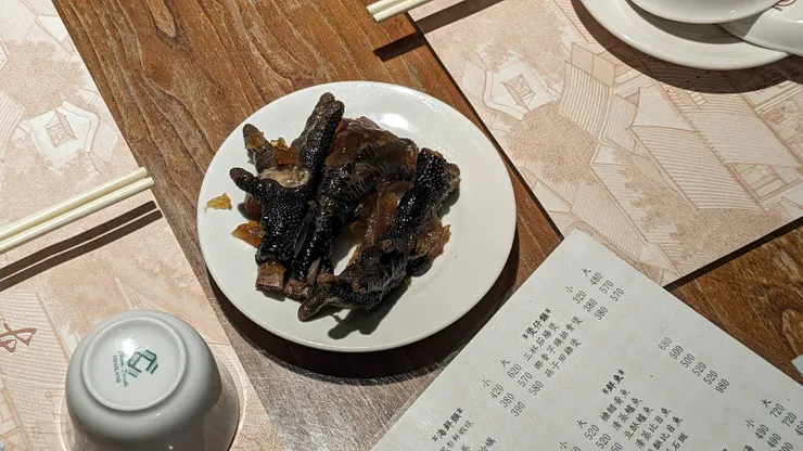 很少看到開胃菜是給鳳爪