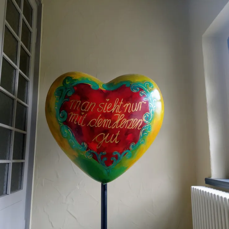 「只有用心才能看得清楚」man sieht nur mit dem Herzen gut