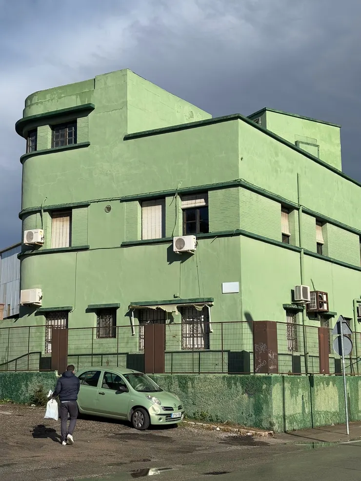 這不是AI生成圖，真實的巧合。