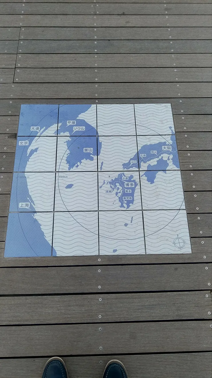 這張圖可以看出福岡與中韓地理位置最近，難怪成為對外窗口