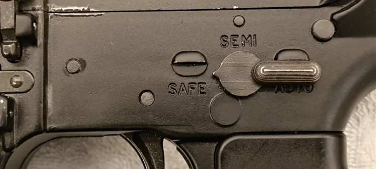 美盟國常用AR系步槍安全保險