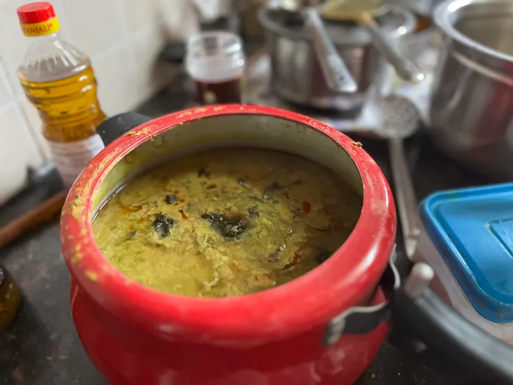 卡太太熬了好幾個小時的咖哩