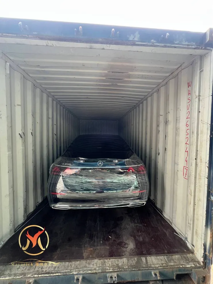 韓國E200全新車裝櫃