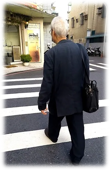 回首來時路，義無反顧 （攝影：劉芳吉）