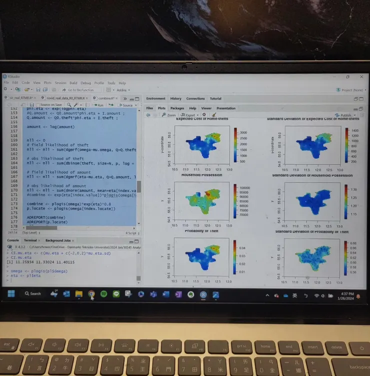 Fig. 1  區域竊盜率與家戶財產分布圖。三週的密集課程，每天從早到晚都與 R 語言為伍。每完成一項統計分析，作出分布圖或趨勢圖時，都相當有成就感