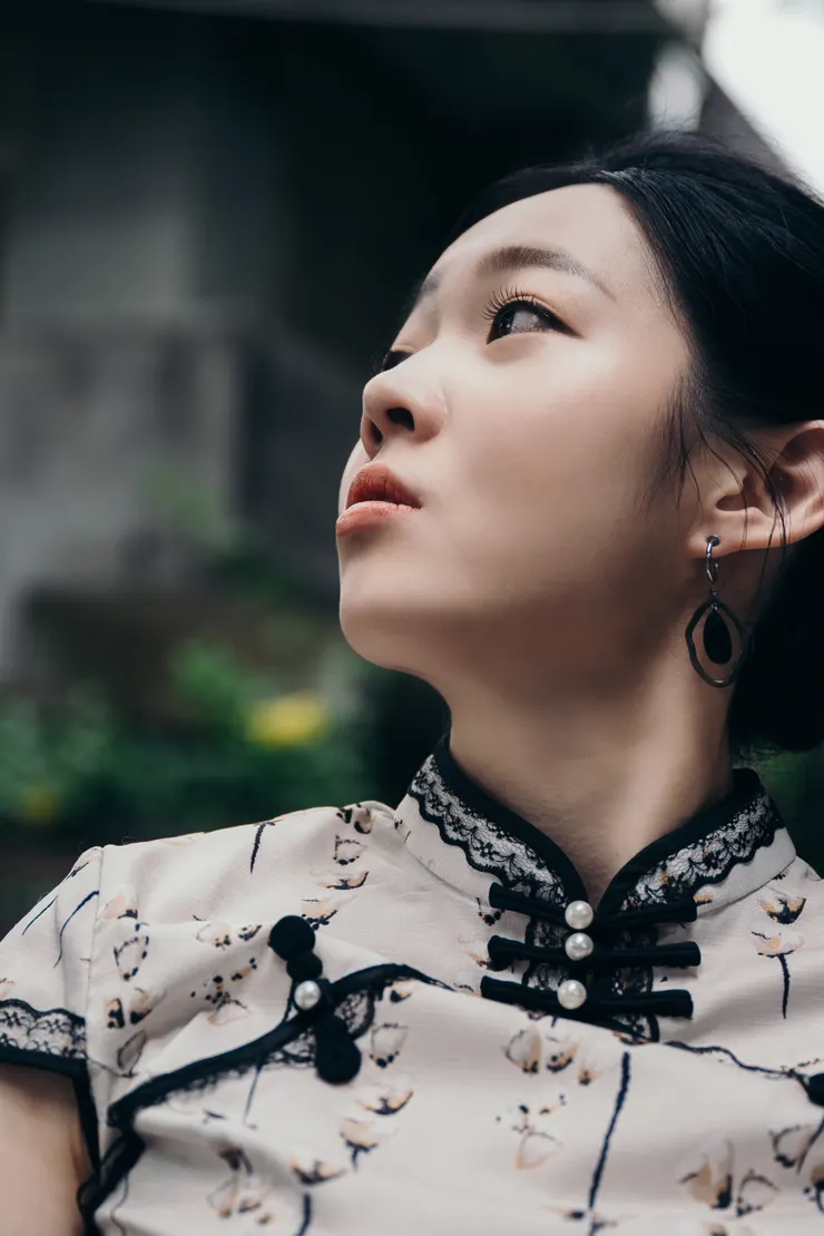 攝影看人生｜模特日常：旗袍、眷村、大稻埕—時光歲月裡的堅韌與安寧／攝影、精修：Leon／妝髮造型：Winni