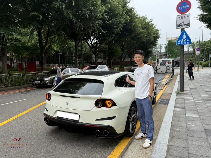 韓規法拉利 Ferrari GTC4 Lusso V12