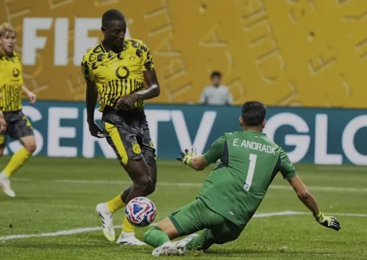 基赫斯抽射破網助多蒙特領先1:0