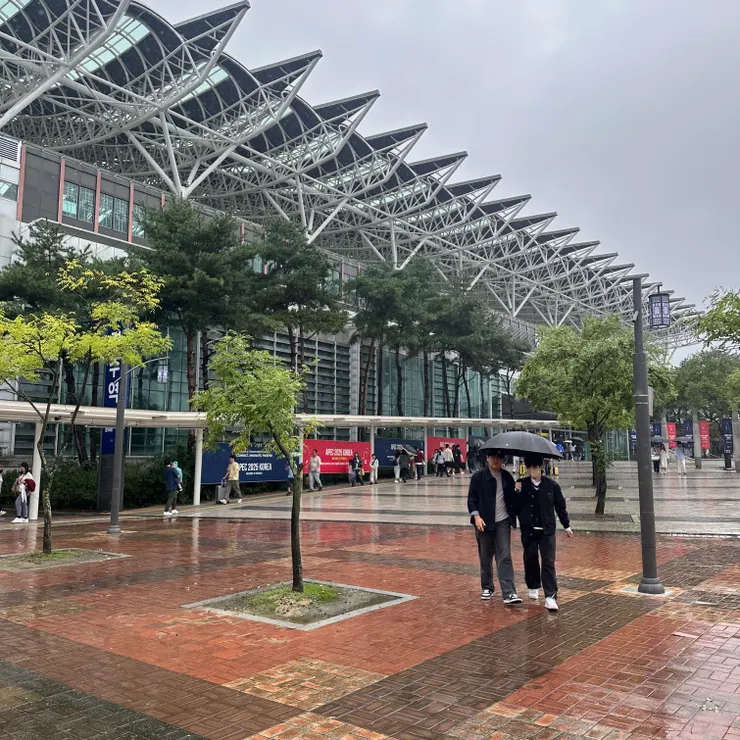 想當初2017年來的時候，這裡還叫作新慶州站呢。隨著舊慶州站廢站，沒有分新舊的必要，2023年改名為慶州站。