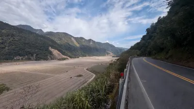 河床與部落，權力與治理