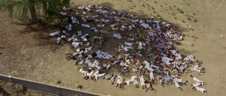 大屠殺的紀錄影像（維基百科檔案照）