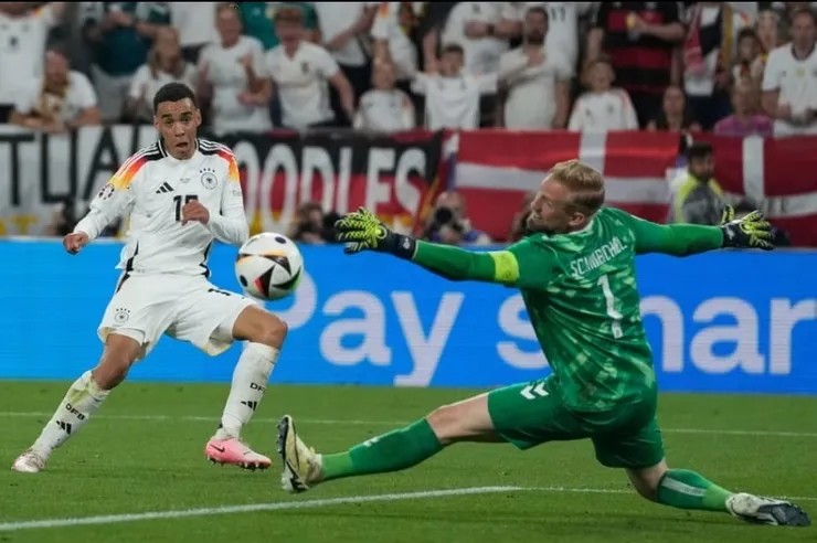 梅斯亞拿為德國射成2:0