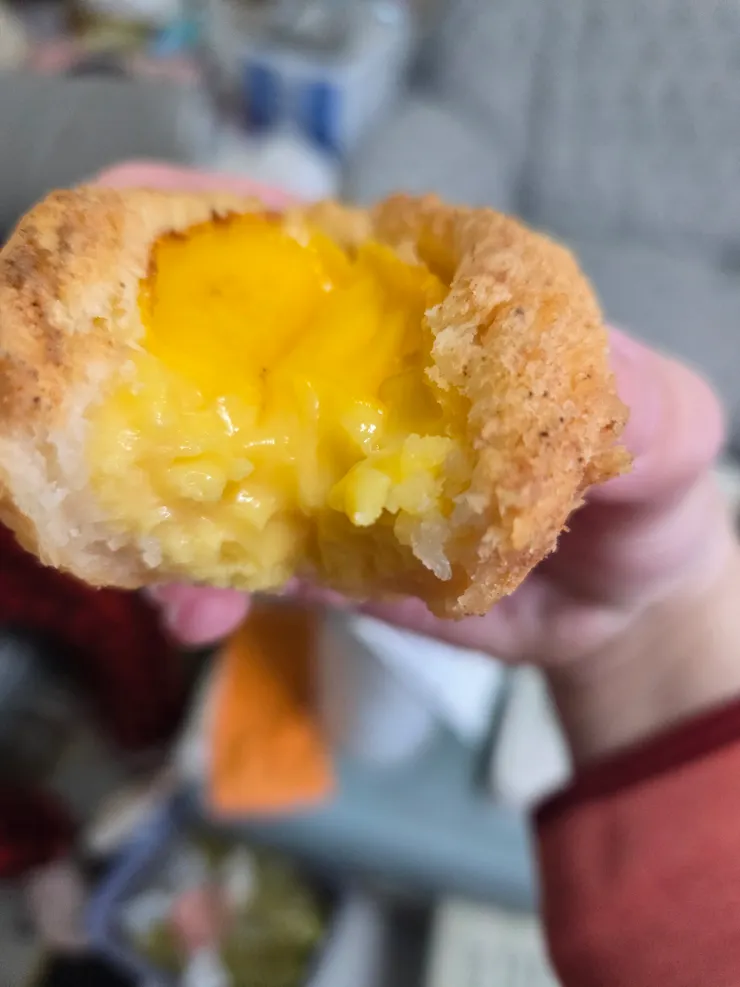 內餡不錯吃，不過我喜歡脆酥皮的