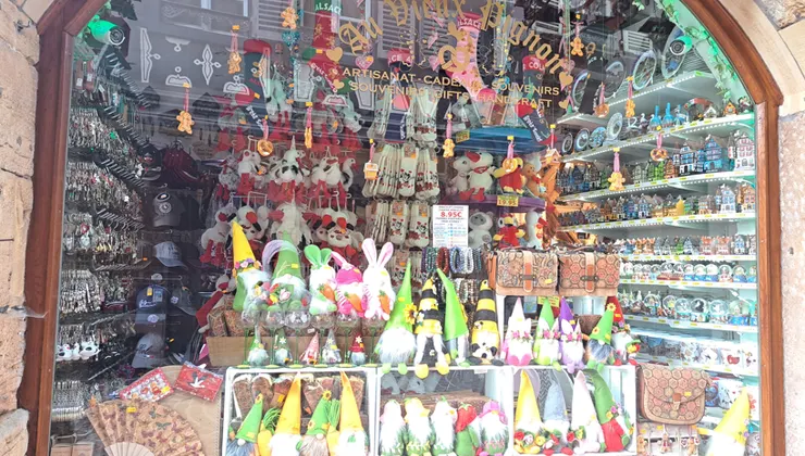 好可愛的紀念品店...