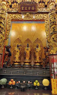 西方三聖（圖片截圖於網路）