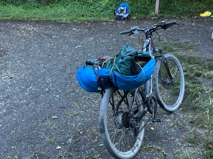 忘記入鏡,因此竟沒有人車合拍的紀念照。