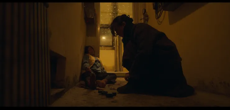 雪夜中,李美賢為母則強,重新成為特務般的狠角色。( Source : Disney +)