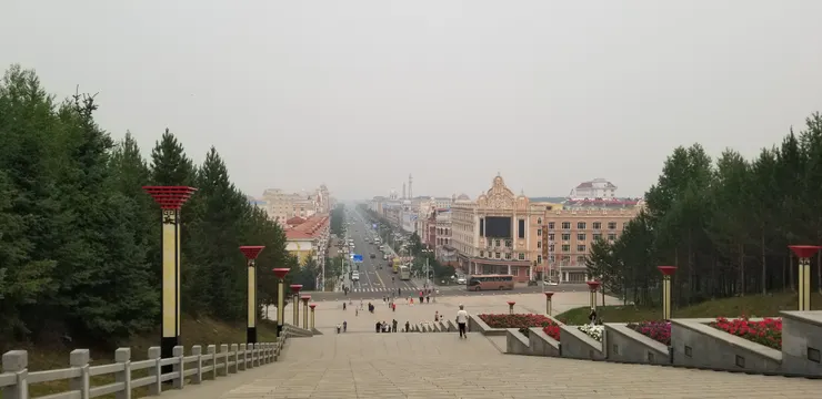 從廣場回看漠河市的風景