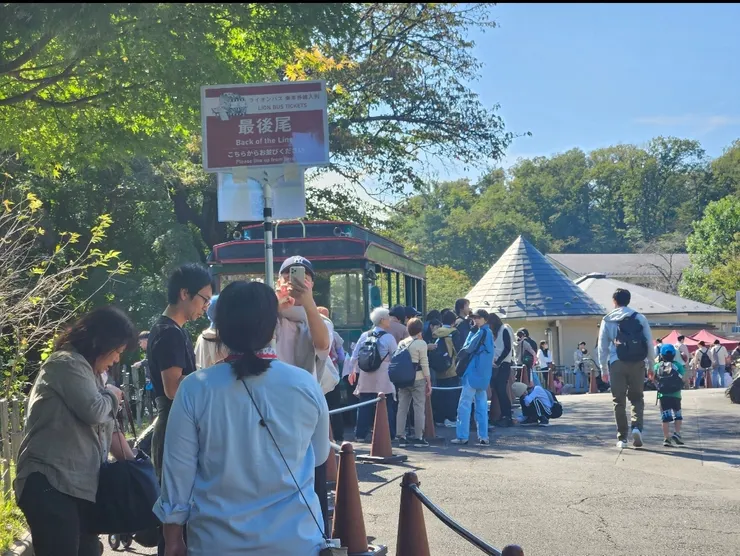 獅子巴士排隊人潮
