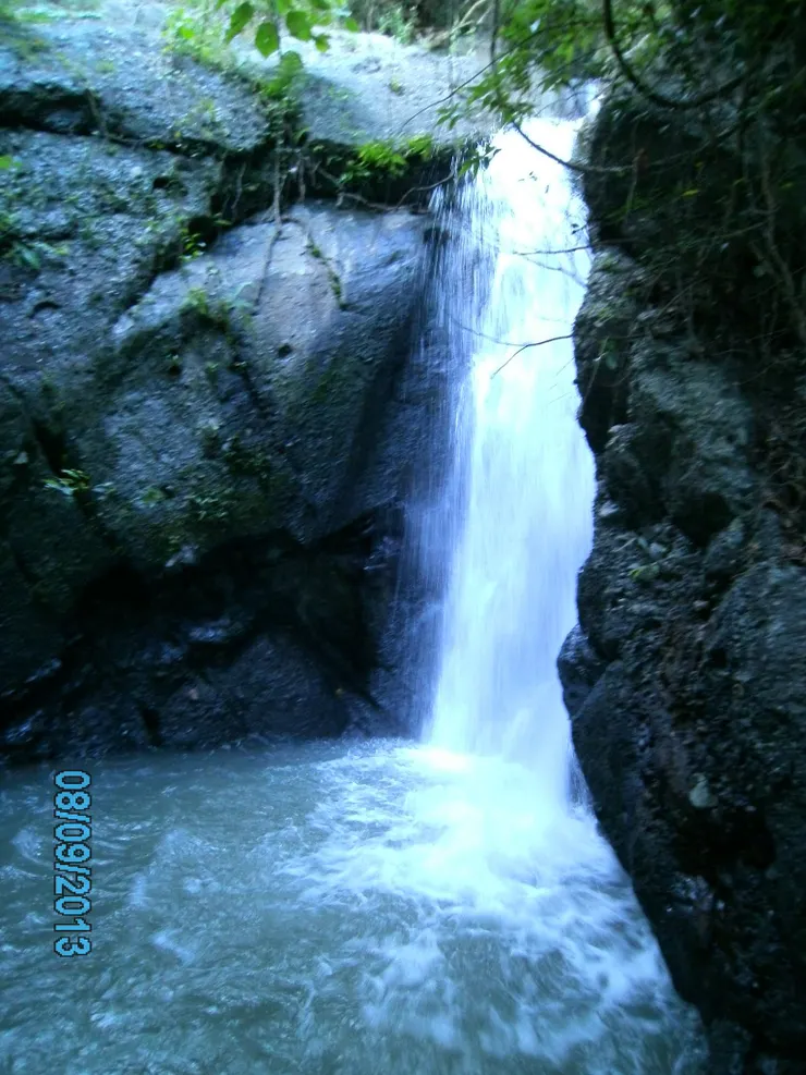 郭老師木屋後的三層瀑布/Mingling攝
