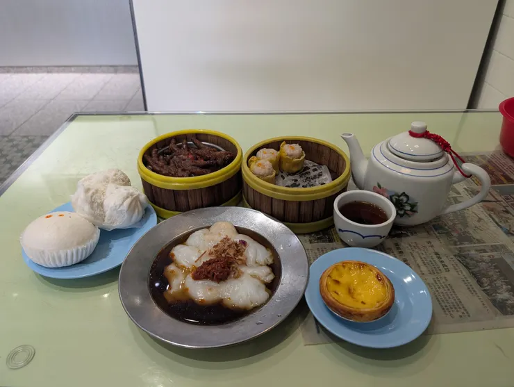 普洱茶一壺不到台幣20元,還可加熱水有夠便宜