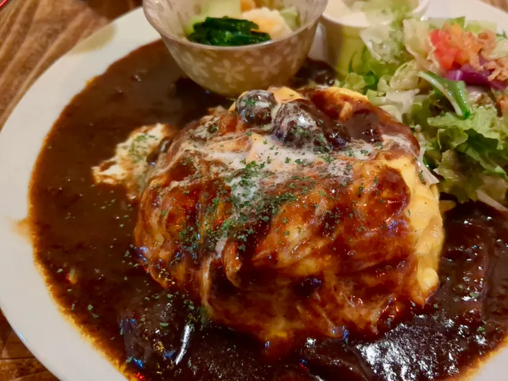 路地裏食堂的蛋包飯