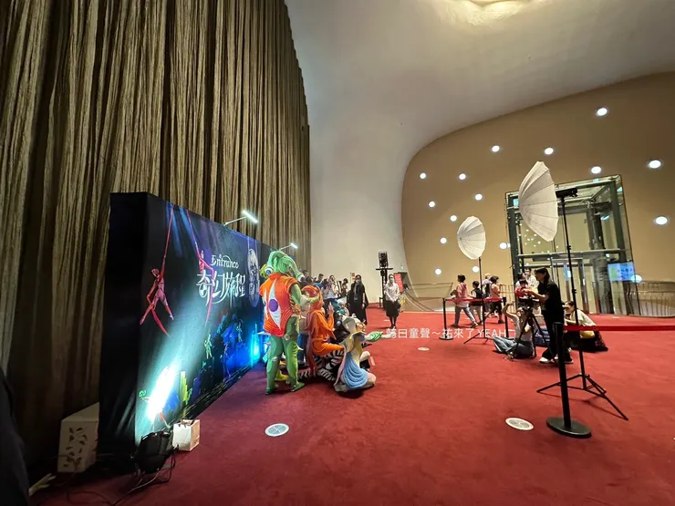 非常專業的攝影器材絕對把你拍的美麗。