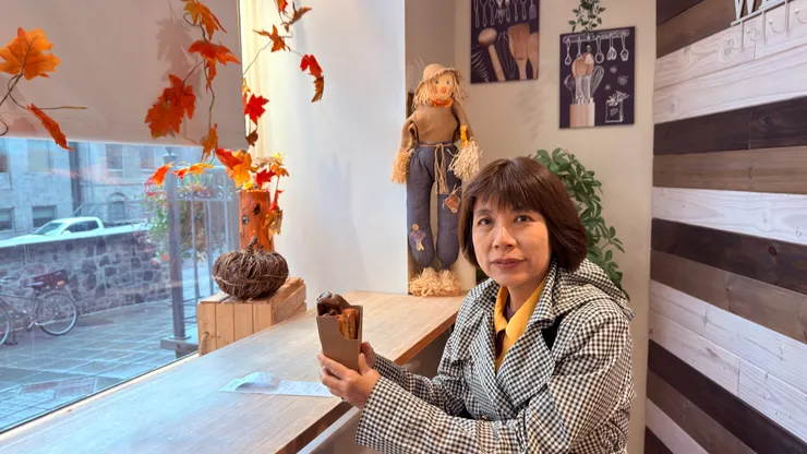 躲雨吃西班牙油條