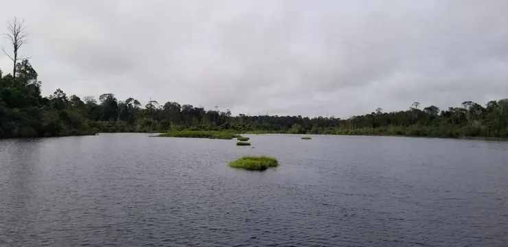 走到樓梯底就見到開陽景色