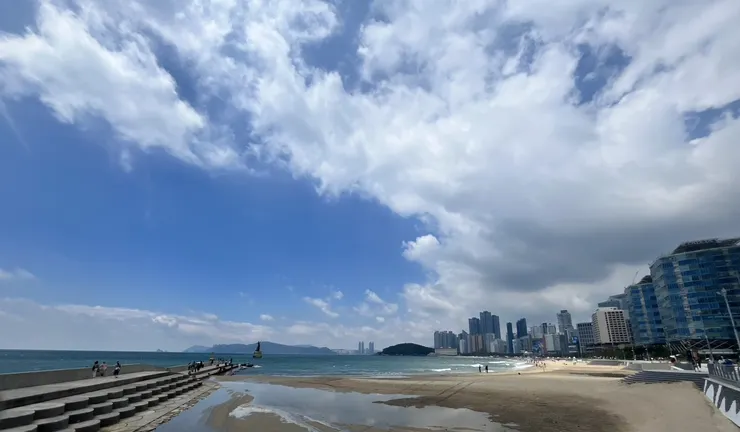 天氣好的沙灘風景真的很漂亮!